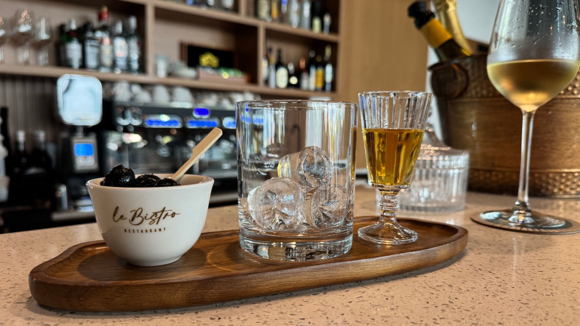 Le Bistro