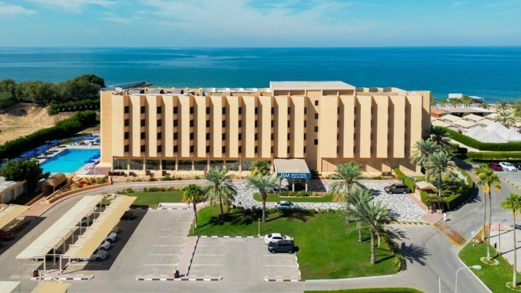 BM BEACH HOTEL